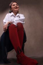 جوراب بالای زانو نخ و پنبه طرح خاتون قرمز