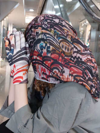 ست دستکش و مینی اسکارف دخترانه و زنانه طرح نقاشی خط