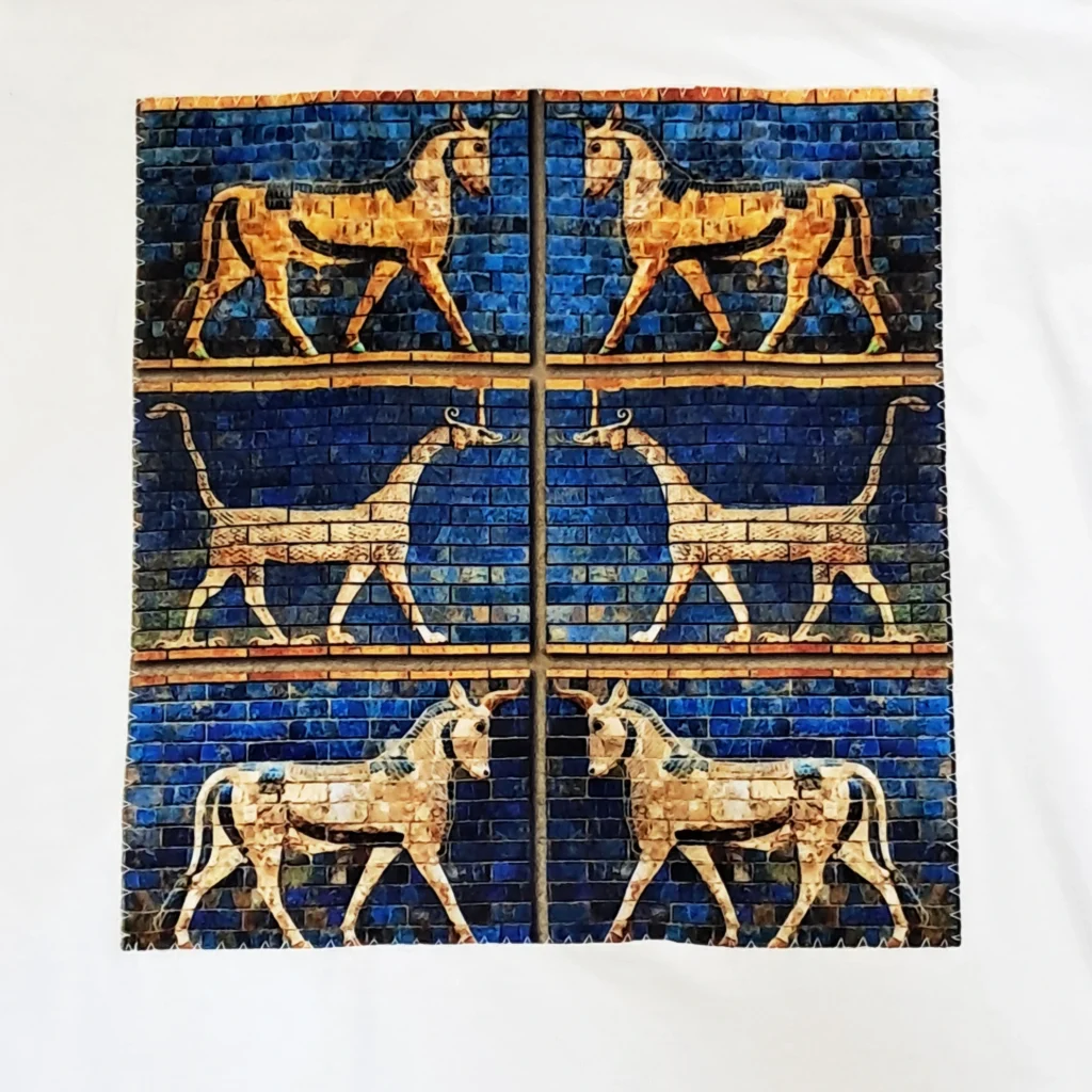 تیشرت طرح هخامنشی کاشیهای لعابدار آپادانای شوش