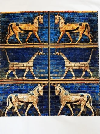 تیشرت طرح هخامنشی کاشیهای لعابدار آپادانای شوش